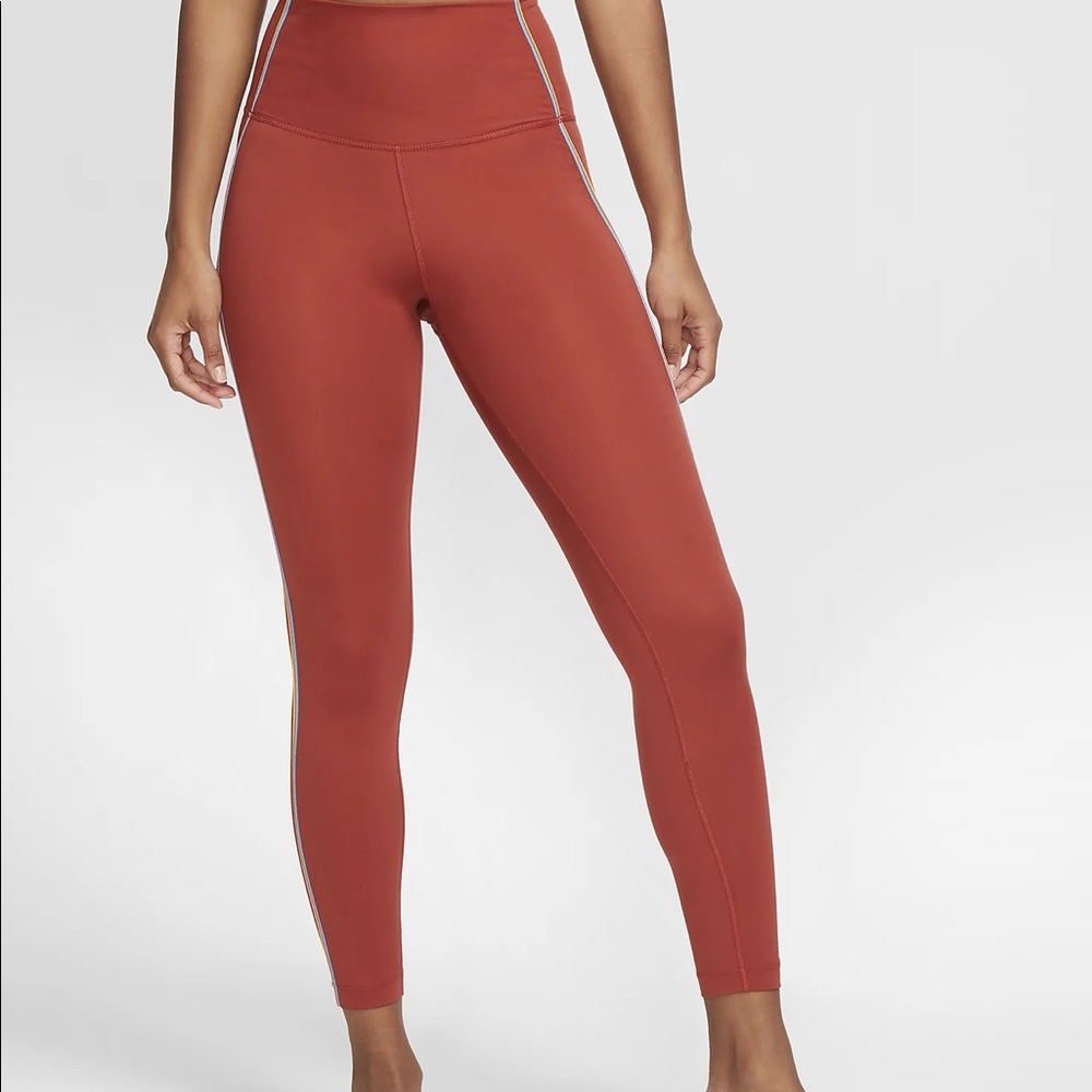 nike 7/8 yoga leggings
